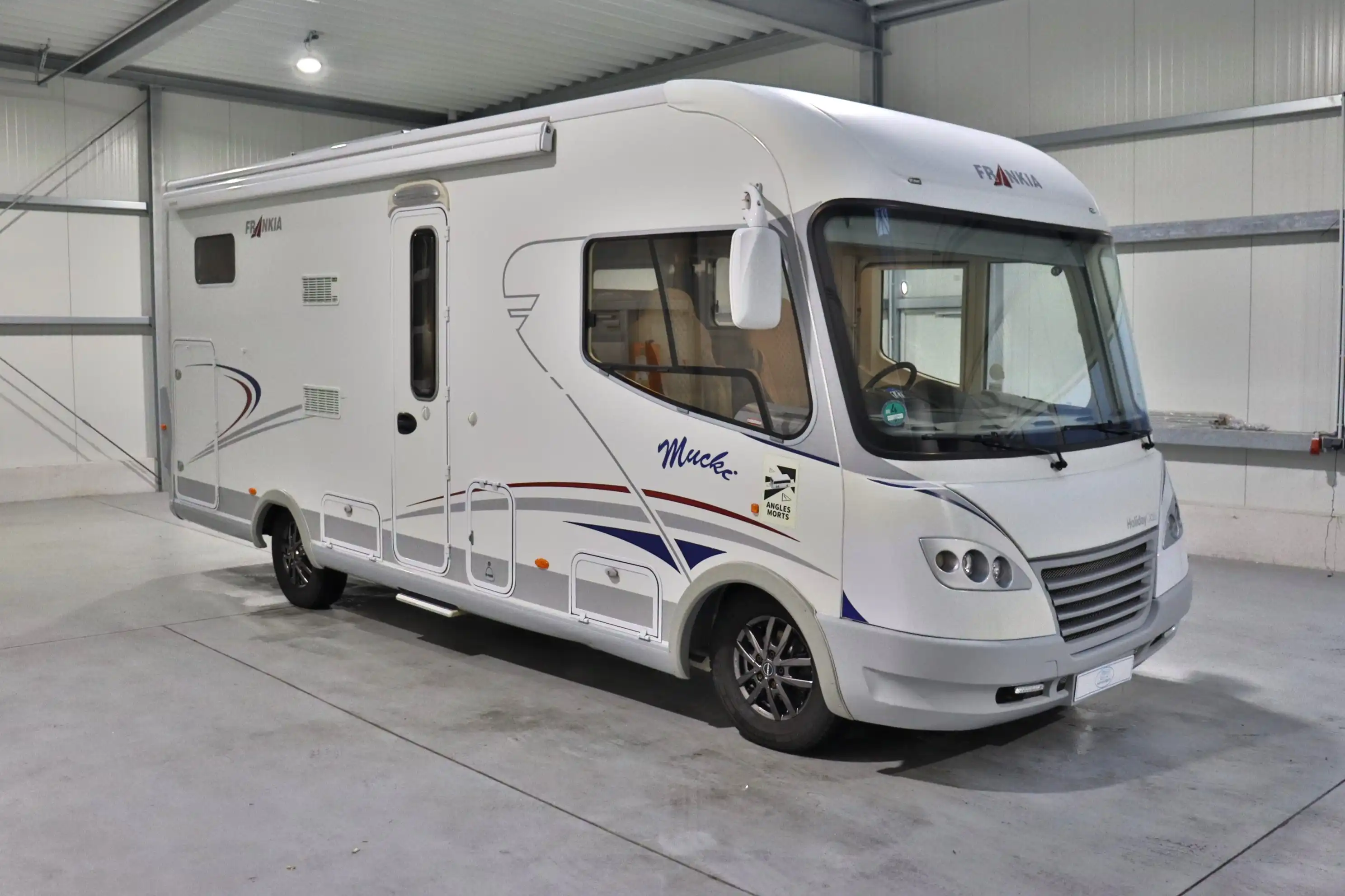 FRANKIA I 680 BK Holiday Class